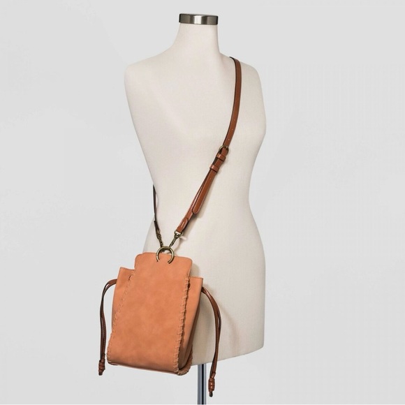 Universal Thread Drawstring Bag - Picture 3 of 5